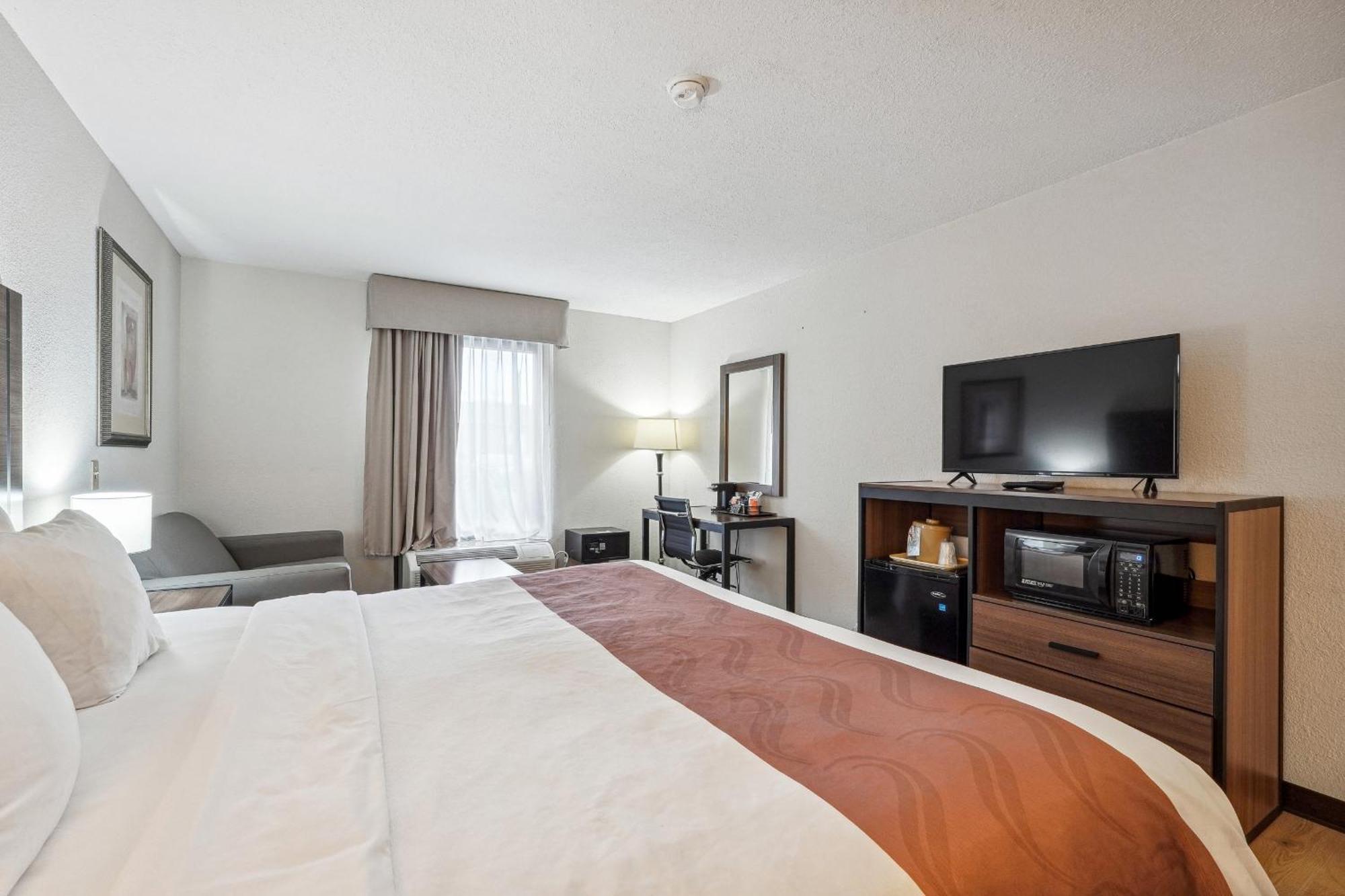 Quality Inn & Suites Dawsonville Ngoại thất bức ảnh