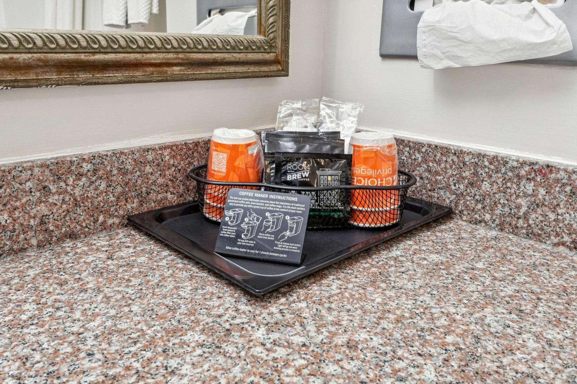 Quality Inn & Suites Dawsonville Ngoại thất bức ảnh