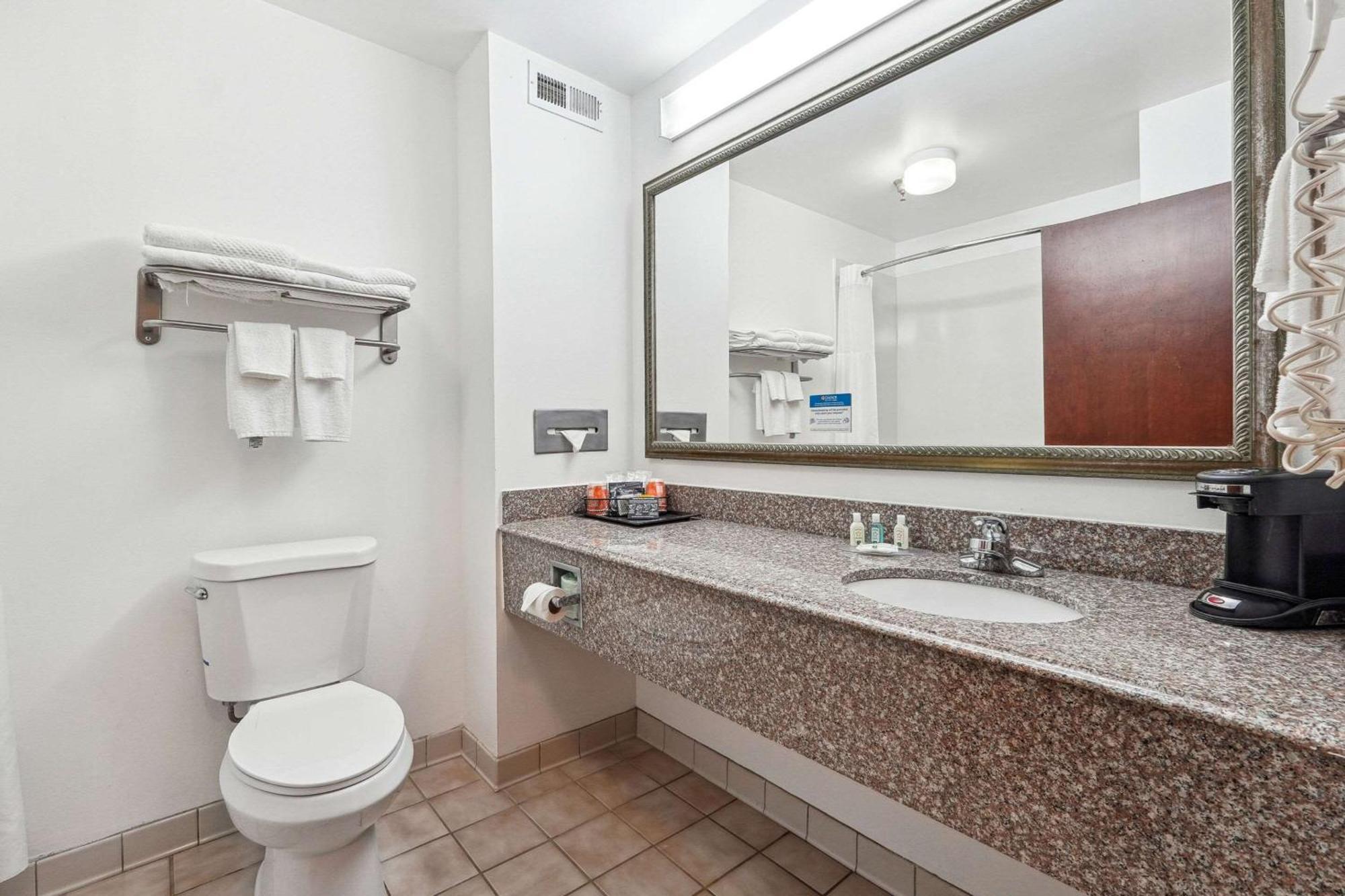 Quality Inn & Suites Dawsonville Ngoại thất bức ảnh