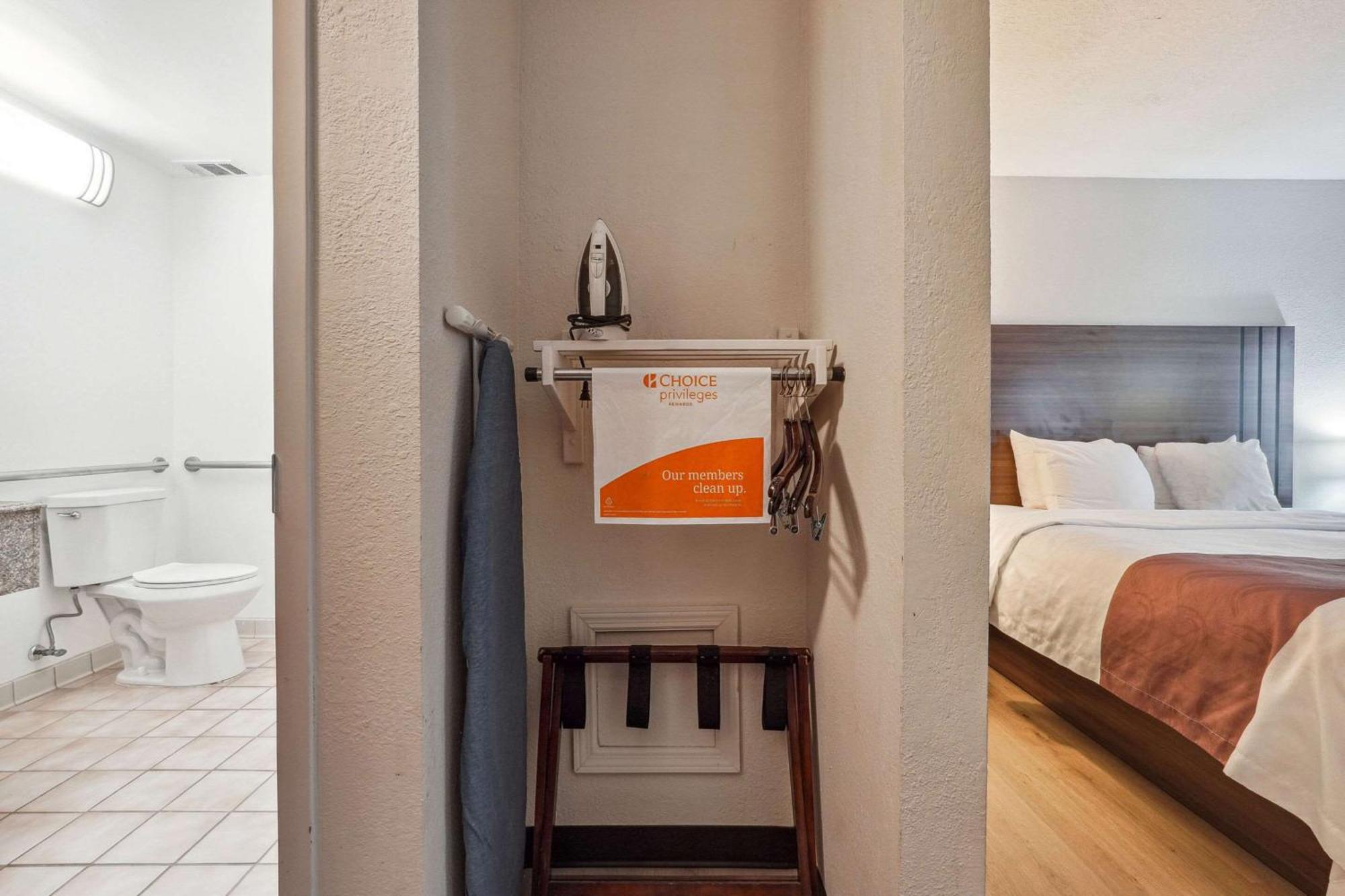 Quality Inn & Suites Dawsonville Ngoại thất bức ảnh