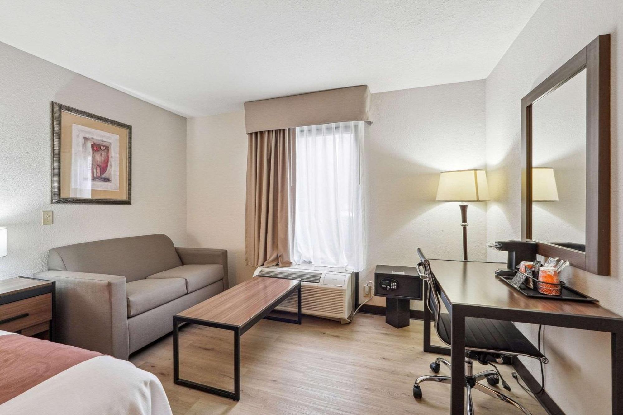Quality Inn & Suites Dawsonville Ngoại thất bức ảnh