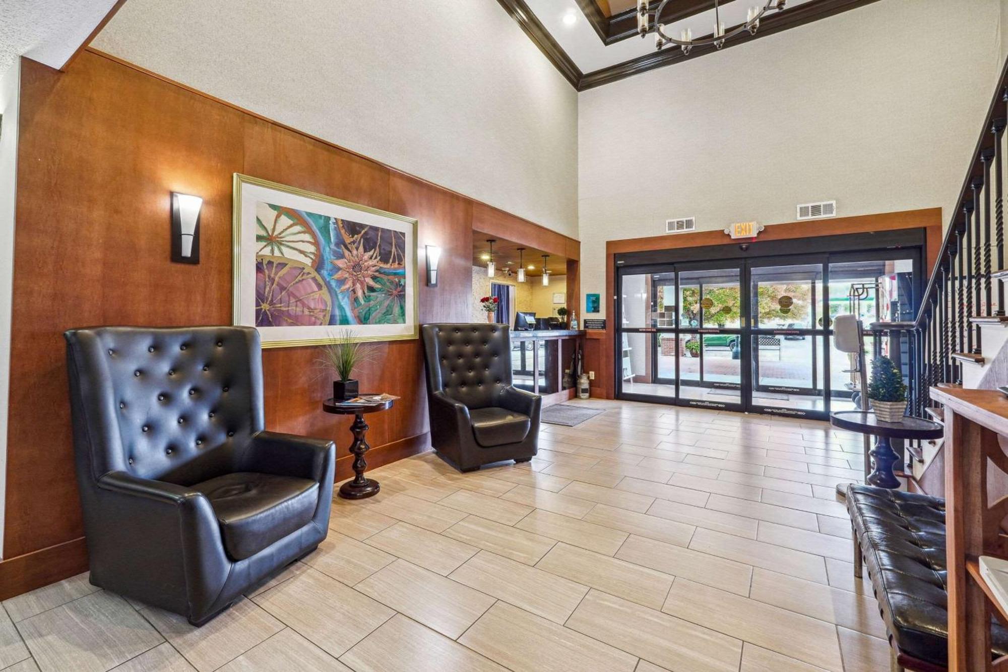 Quality Inn & Suites Dawsonville Ngoại thất bức ảnh