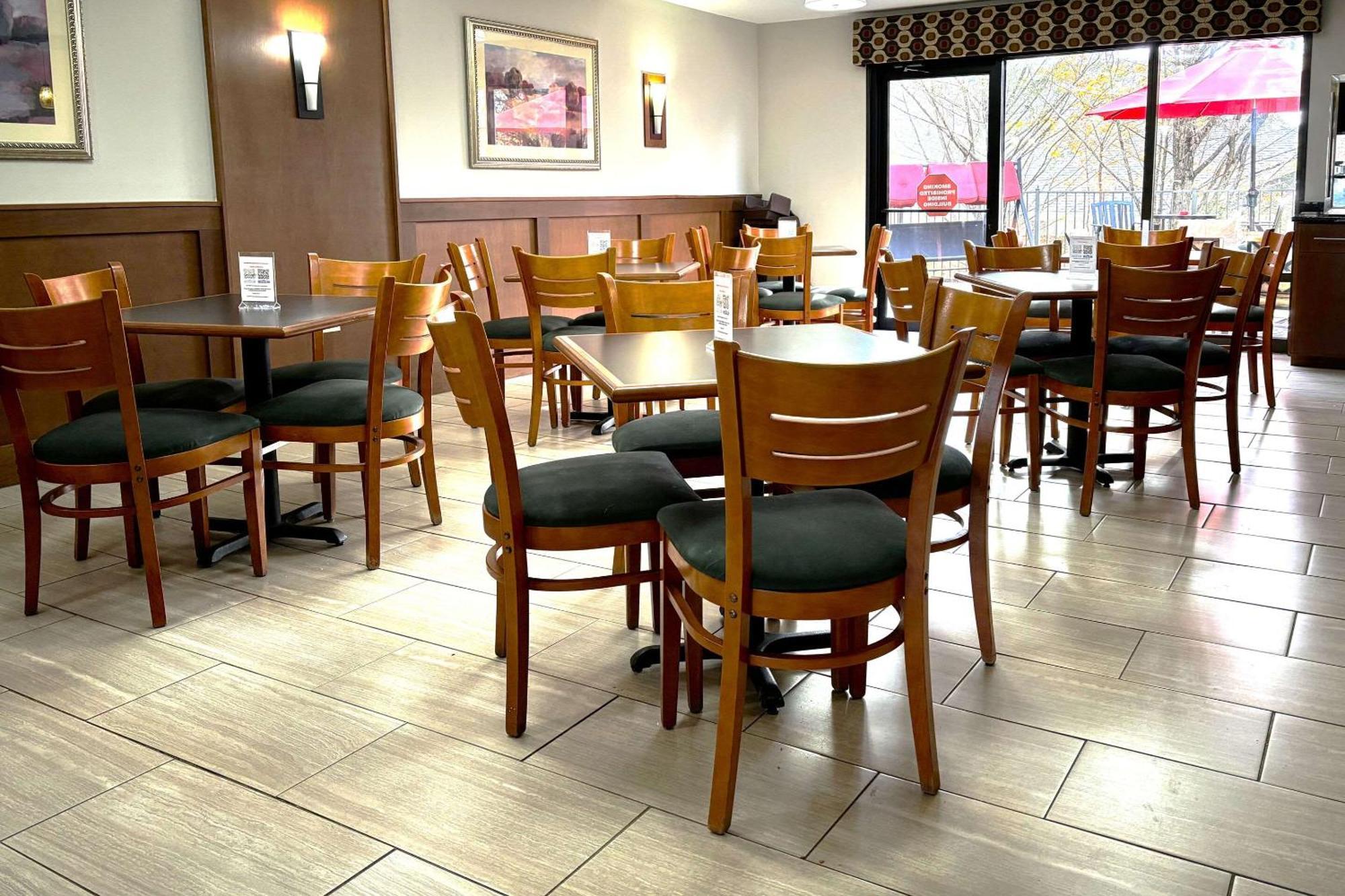 Quality Inn & Suites Dawsonville Ngoại thất bức ảnh